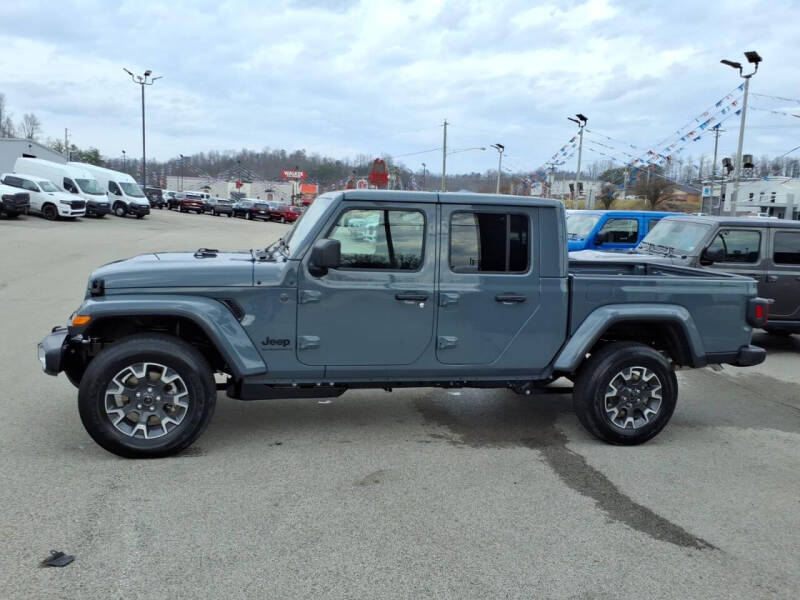 2026 Jeep Gladiator Sahara