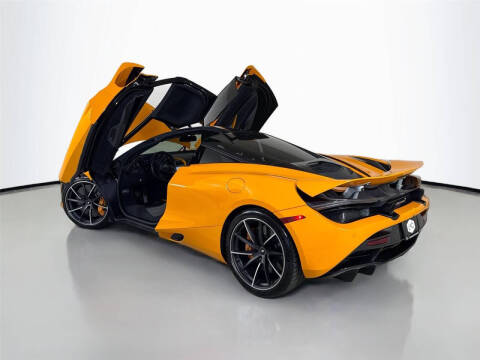 2022 McLaren 720S Performance