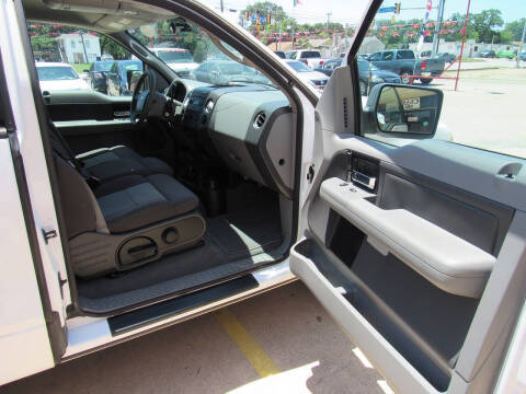 2004 Ford F-150 XL