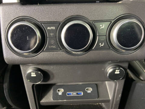 2017 Land Rover Discovery HSE Luxury