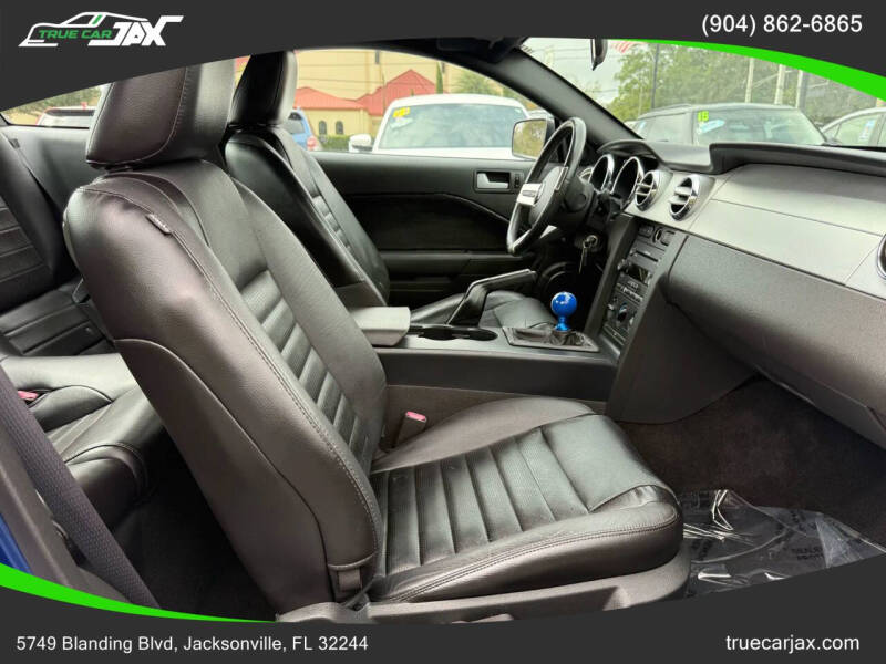 2006 Ford Mustang GT Deluxe