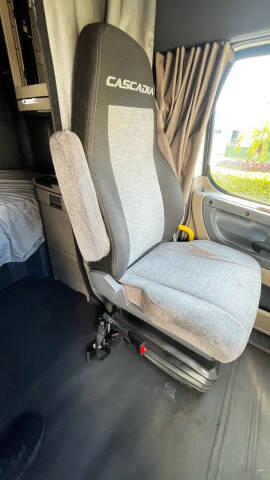 2018 Freightliner Cascadia