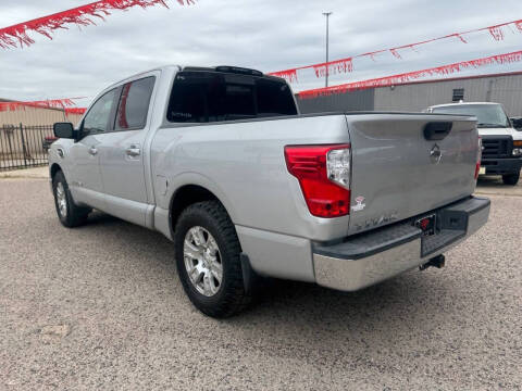 2017 Nissan Titan S