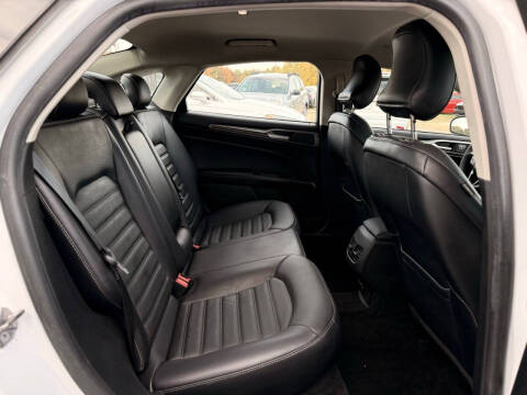 2017 Ford Fusion Hybrid SE