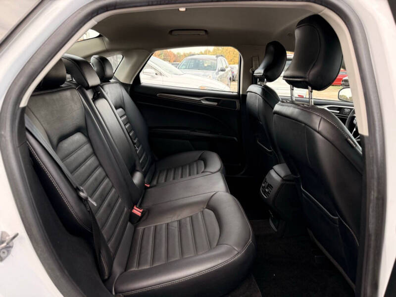 2017 Ford Fusion Hybrid SE