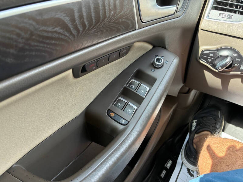 2016 Audi Q5 2.0T quattro Premium Plus