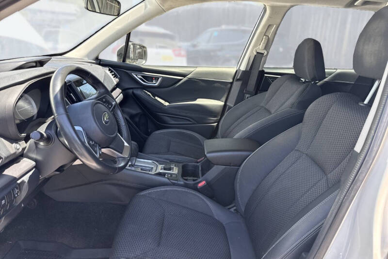 2022 Subaru Forester Premium