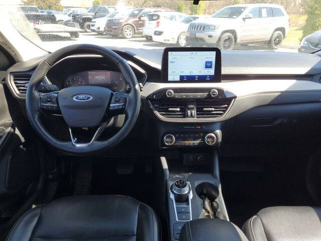 2021 Ford Escape SEL