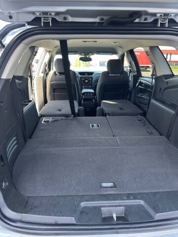 2017 Chevrolet Traverse LT