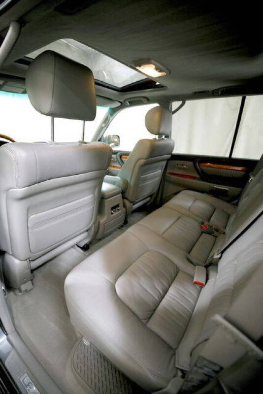 2005 Lexus LX 470