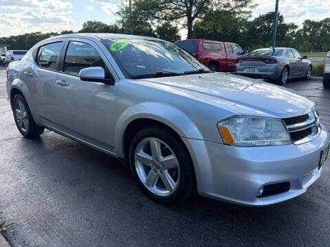 2011 Dodge Avenger Lux