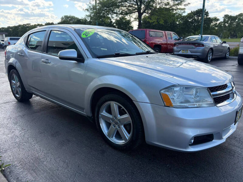 2011 Dodge Avenger Lux