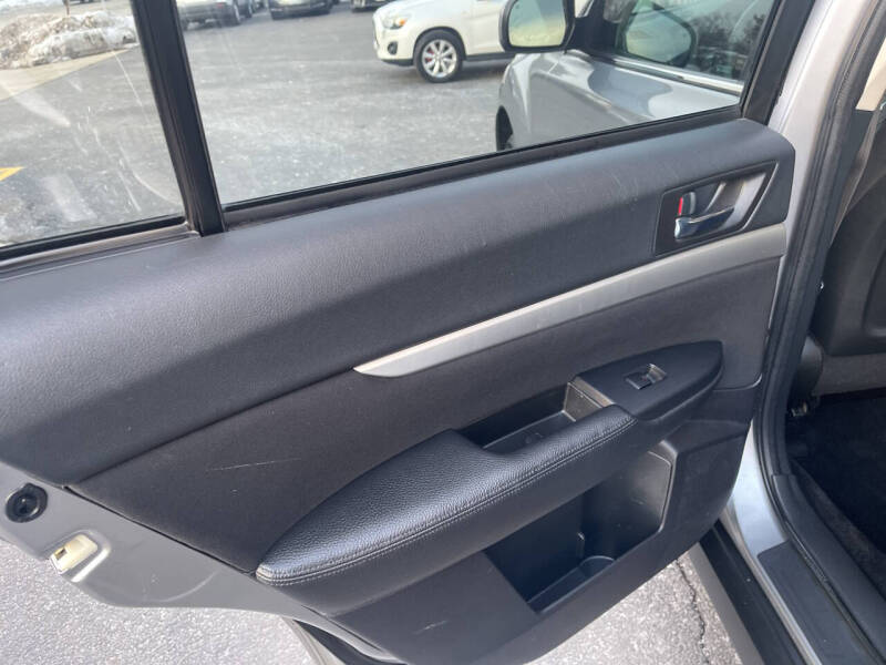 2010 Subaru Outback 2.5i Premium