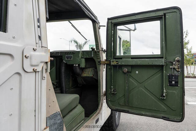 1987 AM General Hummer
