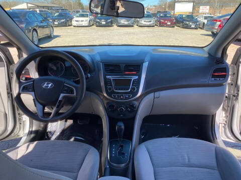 2017 Hyundai Accent SE