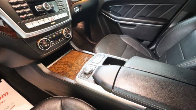 2016 Mercedes-Benz GL-Class GL 550 4MATIC