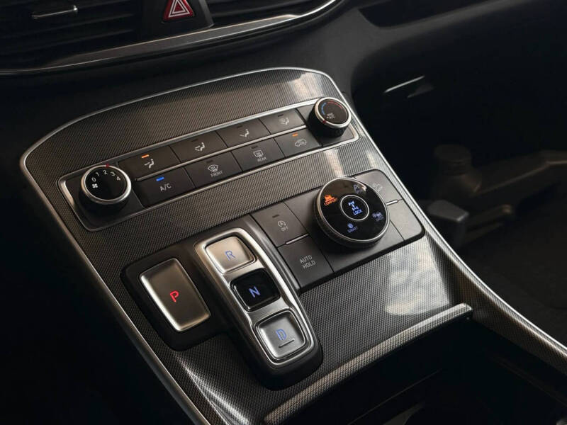 2023 Hyundai Santa Fe SE