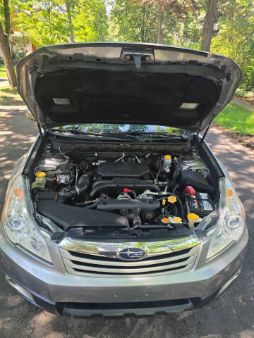 2010 Subaru Outback 2.5i Premium