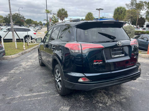 2018 Toyota RAV4 LE