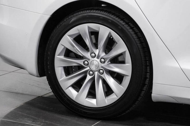 2017 Tesla Model S 90D