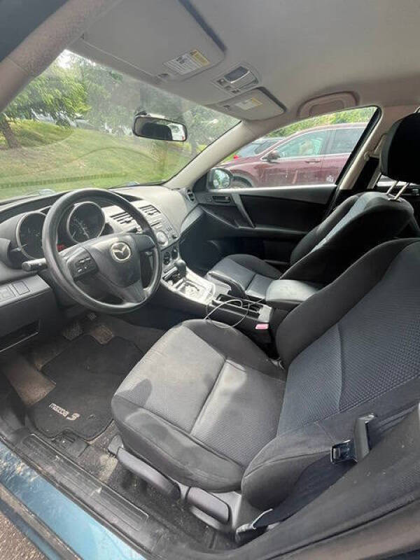 2011 Mazda MAZDA3 i Sport