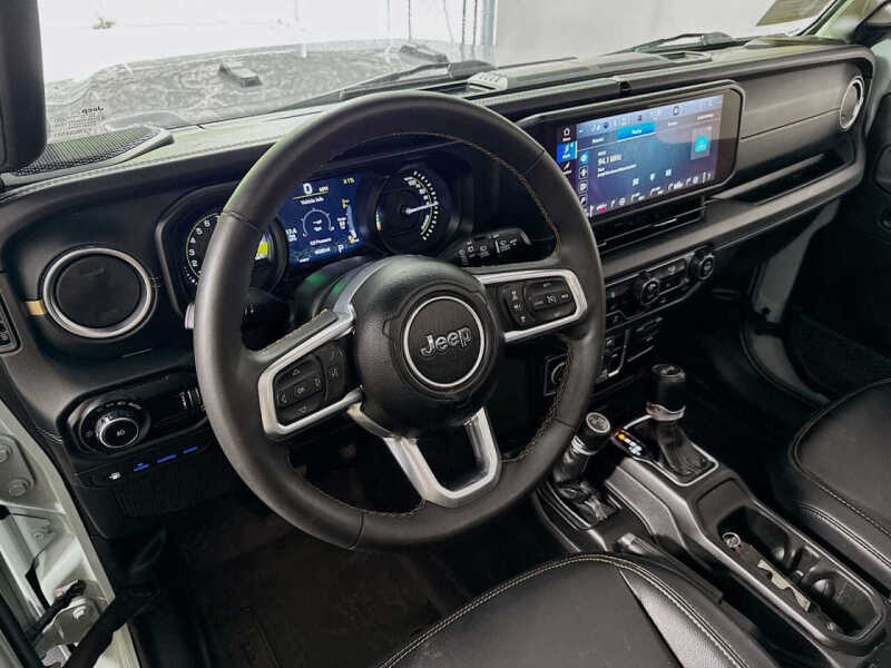 2024 Jeep Wrangler Sahara 4xe