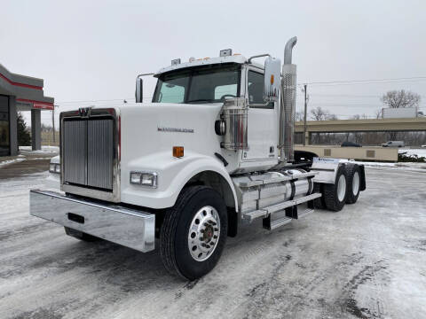 2020 Western Star 4900 SF