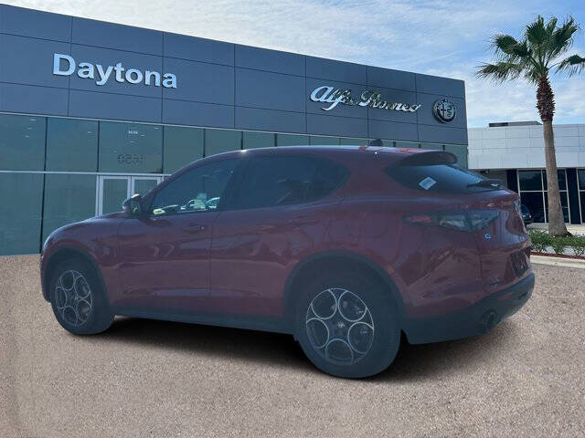 2025 Alfa Romeo Stelvio