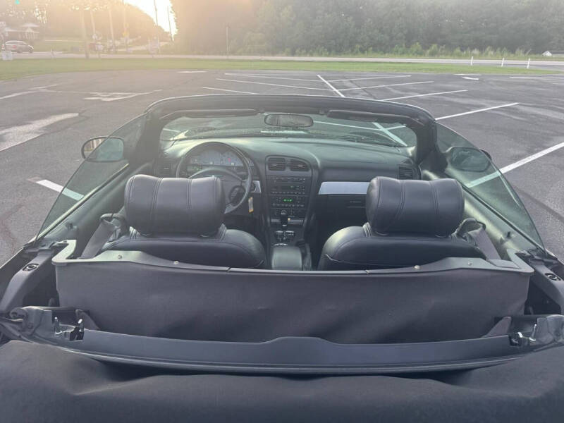 2002 Ford Thunderbird Deluxe