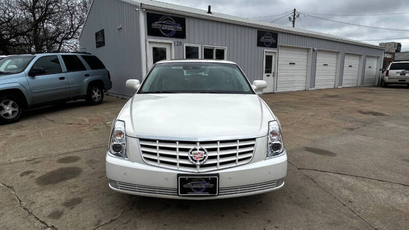 2011 Cadillac DTS Premium Collection