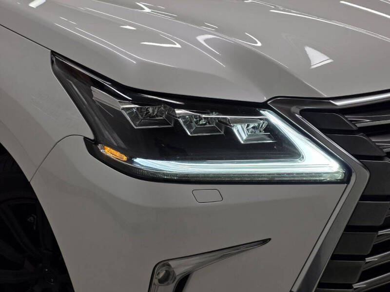 2017 Lexus LX 570