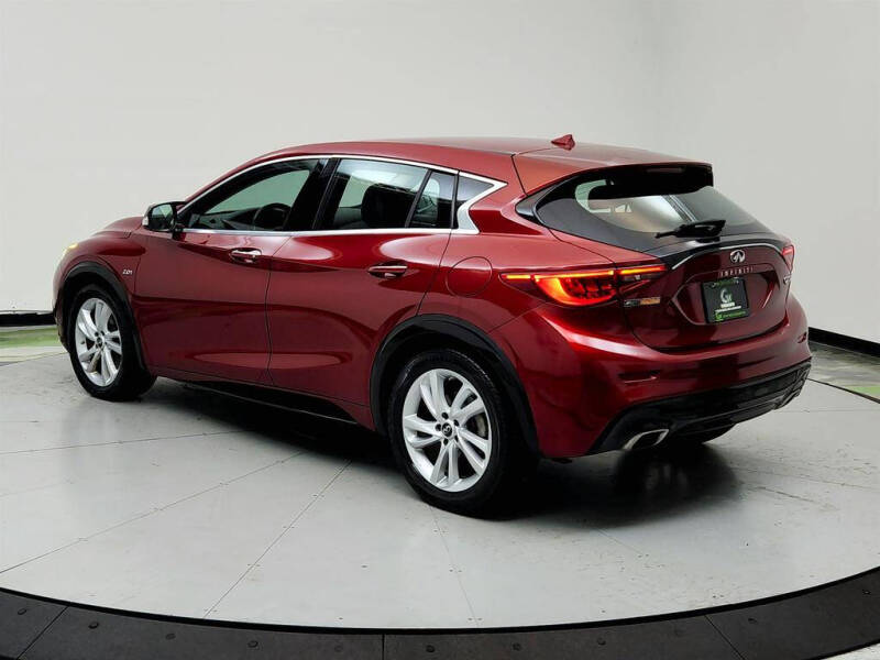 2018 Infiniti QX30 Luxury