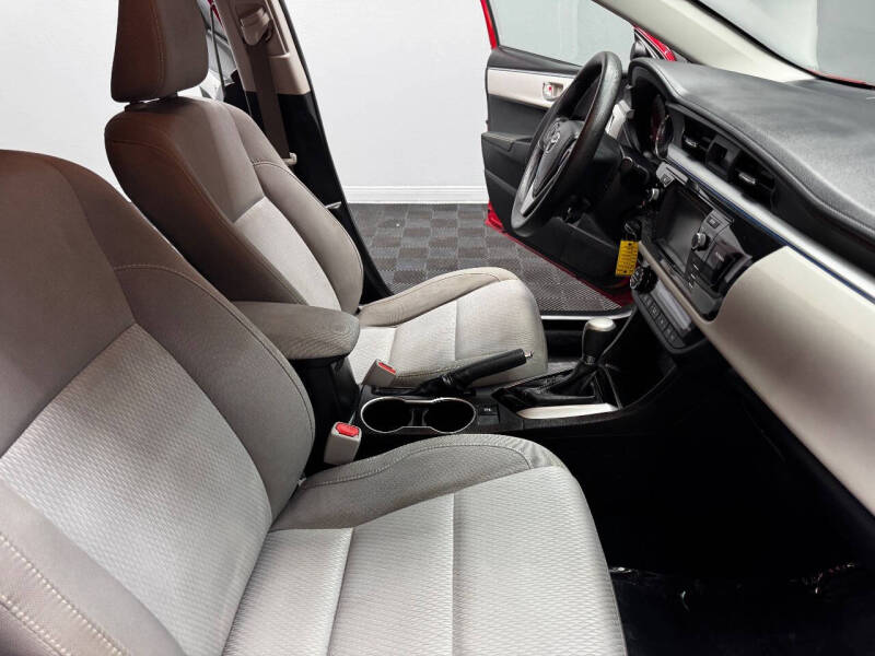 2016 Toyota Corolla LE Plus