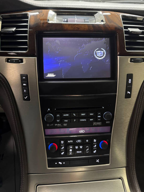 2014 Cadillac Escalade Platinum