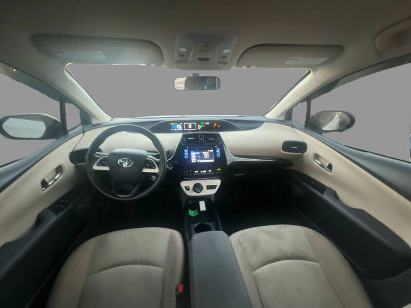 2016 Toyota Prius Two