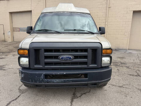2009 Ford E-Series E-350 SD XLT