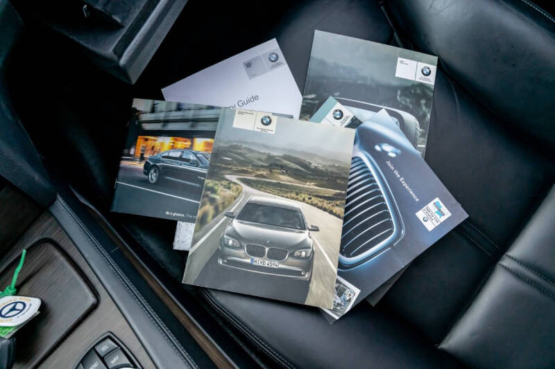 2011 BMW 7 Series 750Li xDrive