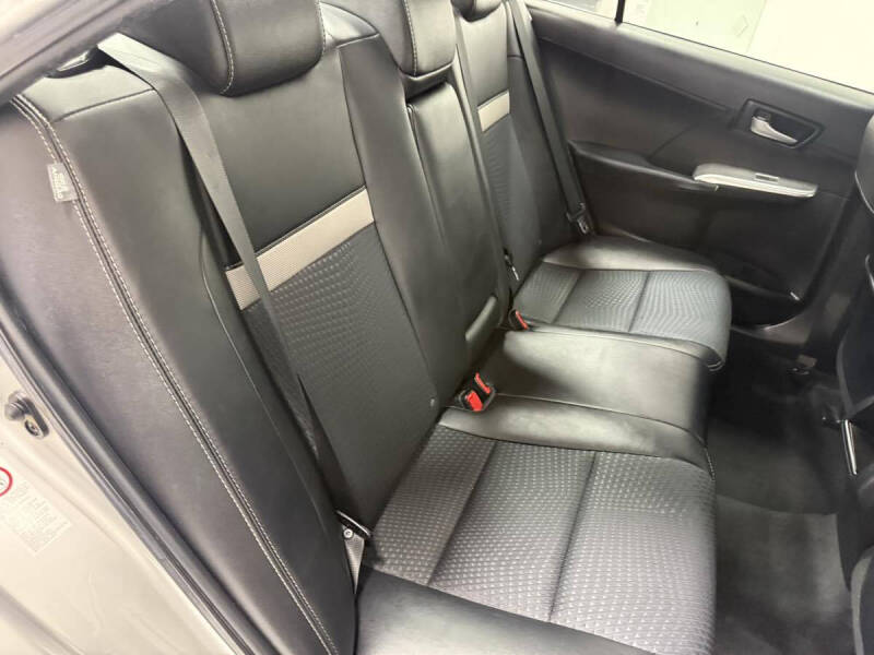 2012 Toyota Camry SE