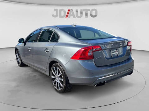 2016 Volvo S60 T5 Drive-E Inscription Platinum