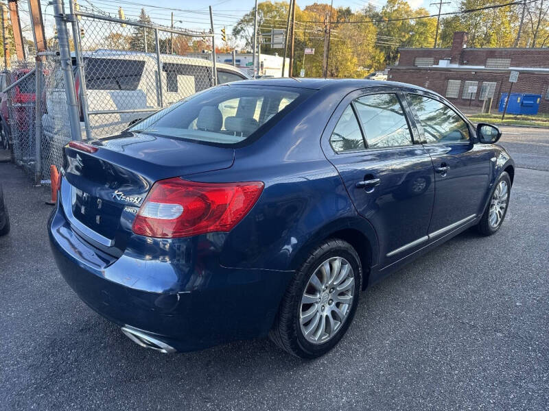 2013 Suzuki Kizashi SE