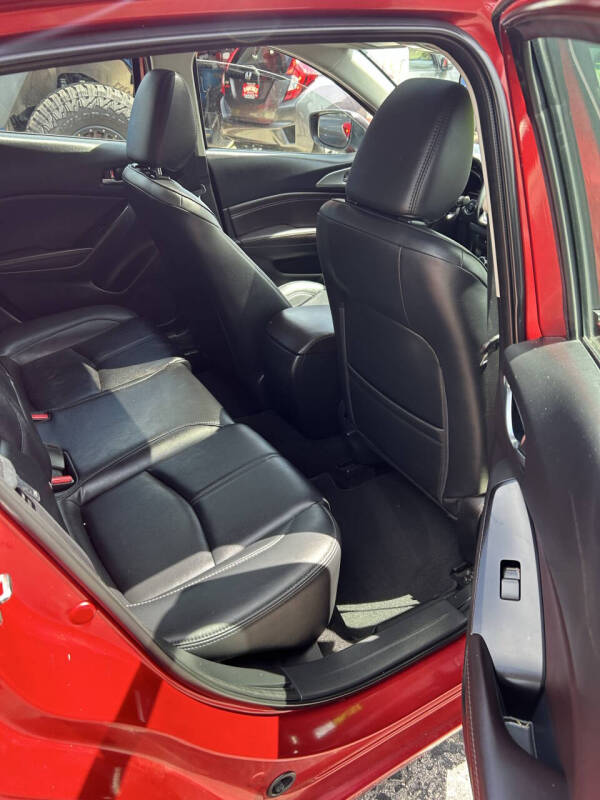2018 Mazda MAZDA3 Touring