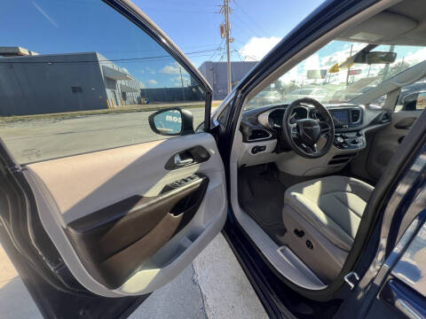 2019 Chrysler Pacifica LX