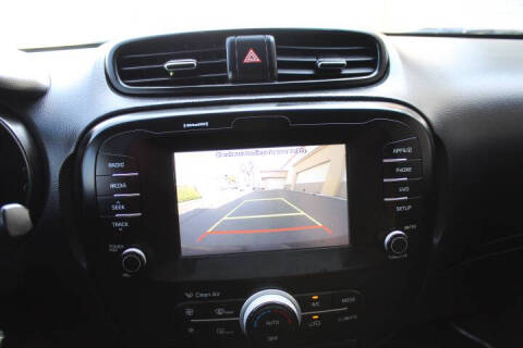 2019 Kia Soul +