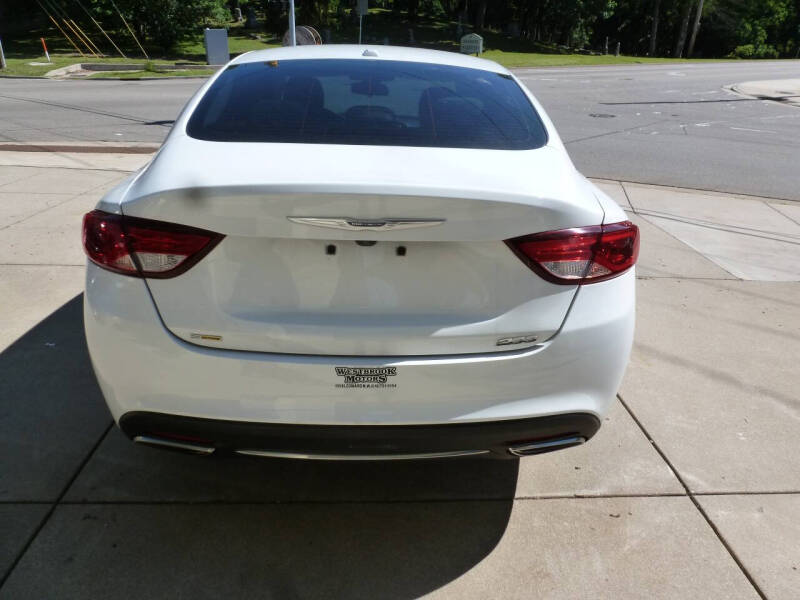 2017 Chrysler 200 Limited