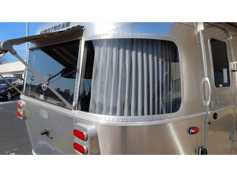 2018 Airstream GLOBETROTTER -