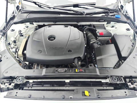 2019 Volvo S60 T6 R-Design