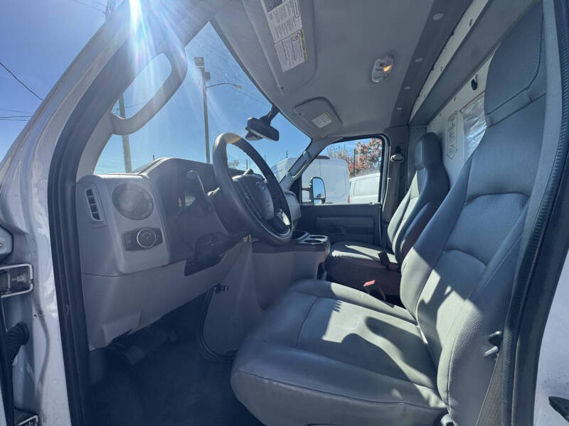 2022 Ford E-Series E-350 SD