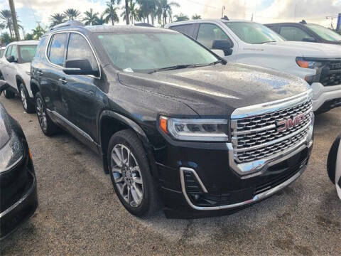 2023 GMC Acadia Denali