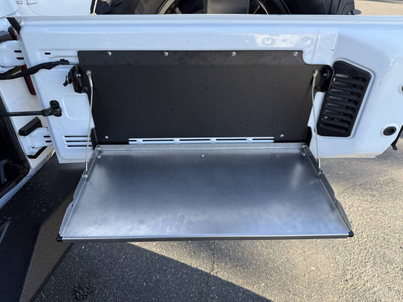 2017 Jeep Wrangler Unlimited Rubicon Recon