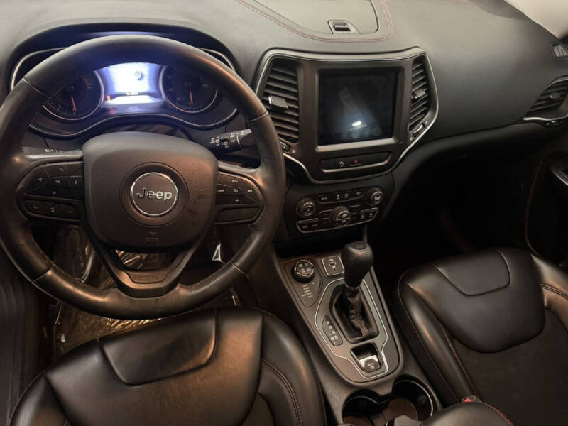 2019 Jeep Cherokee Trailhawk